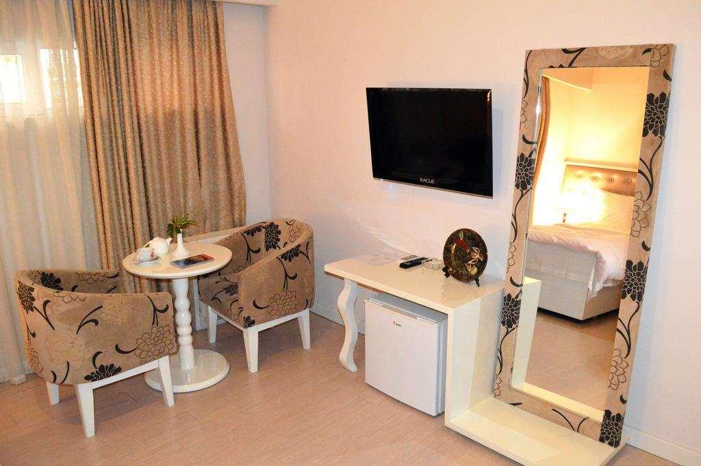 Select City Center Hotel Tirana Quarto foto